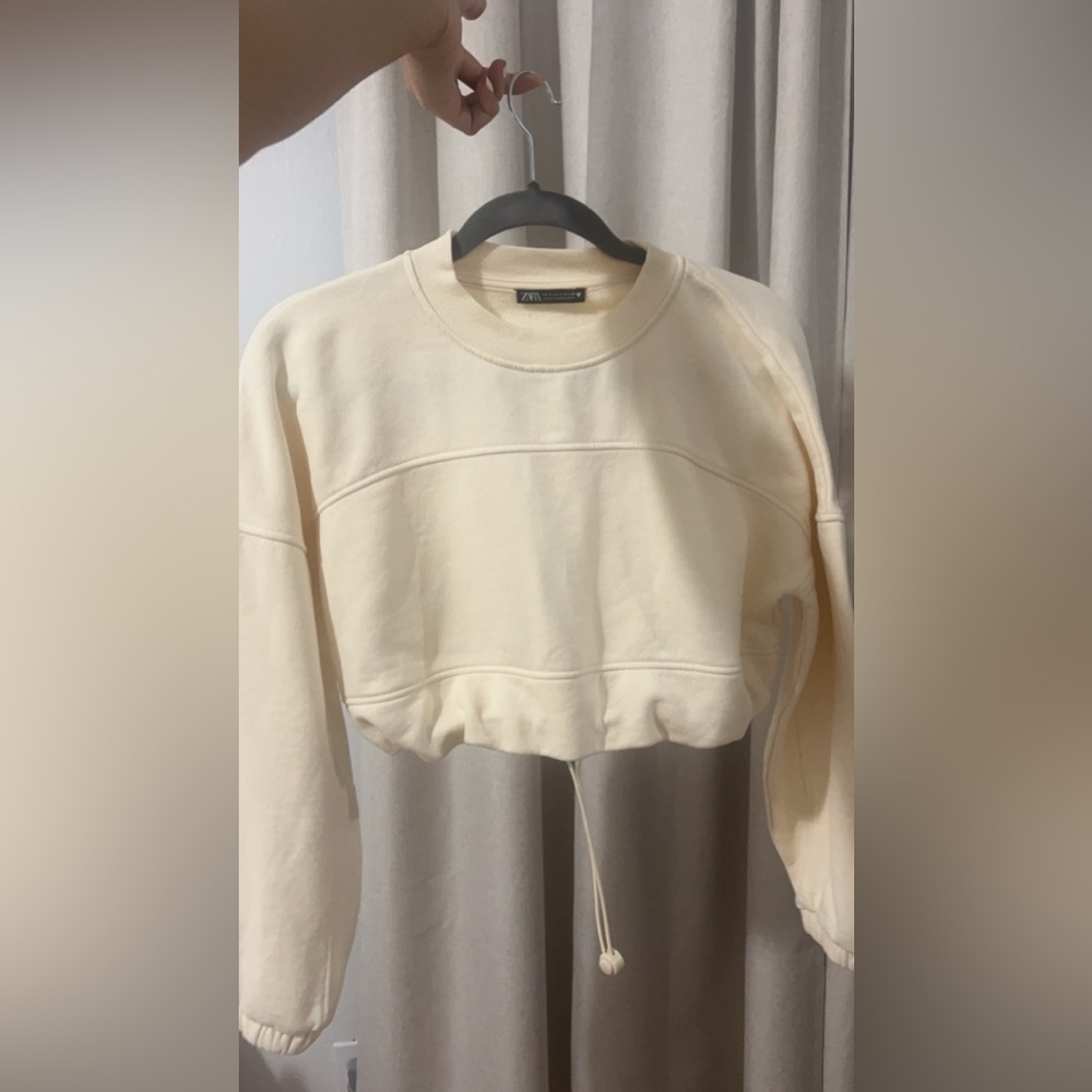 zara cream crop sweater